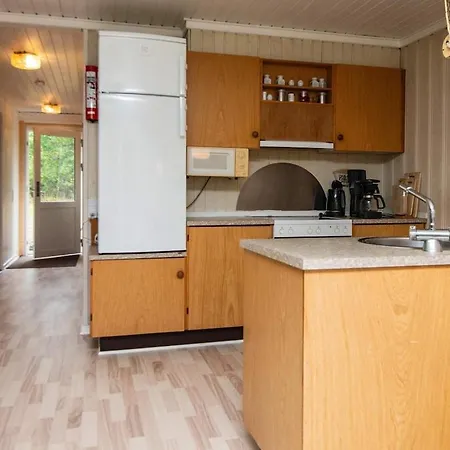 6 Person Holiday In